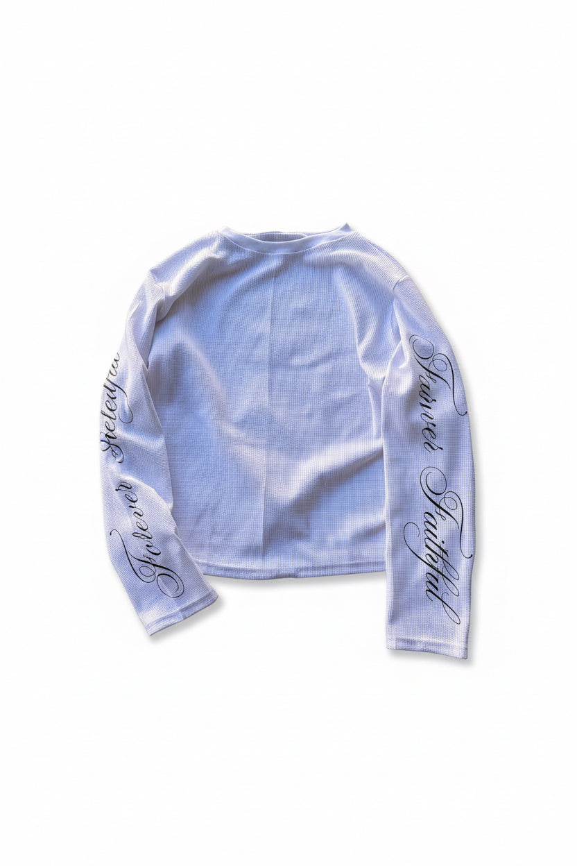 Casual and versatile long-sleeved T-shirt