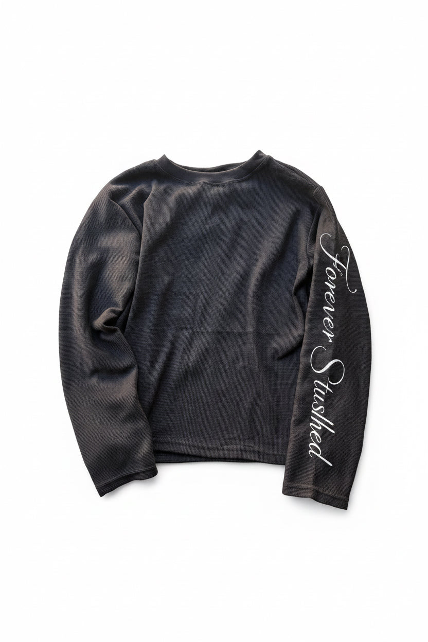 Casual and versatile long-sleeved T-shirt